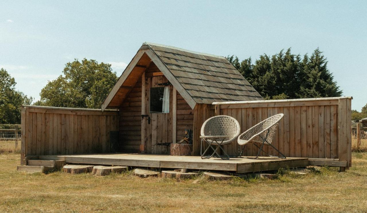 Villa Glamping At The Retreat Wiltshire Is Rural Bliss Chippenham  Exterior foto